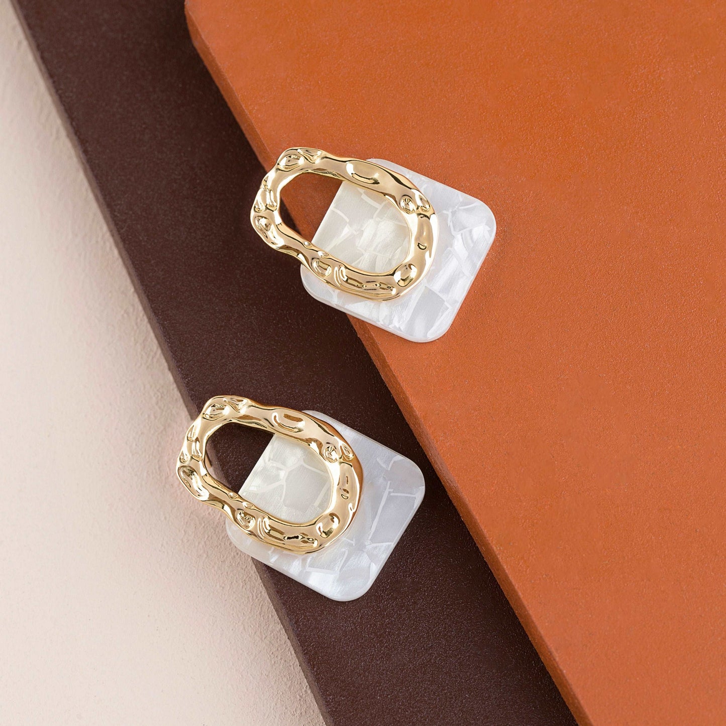 Hoax Studs Earrings - Enamoux