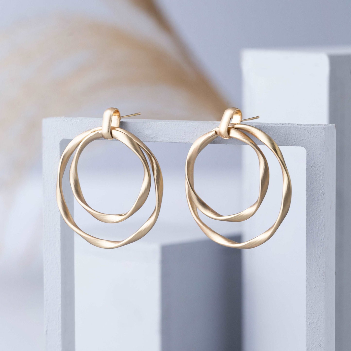 Pirouette Earrings - Enamoux