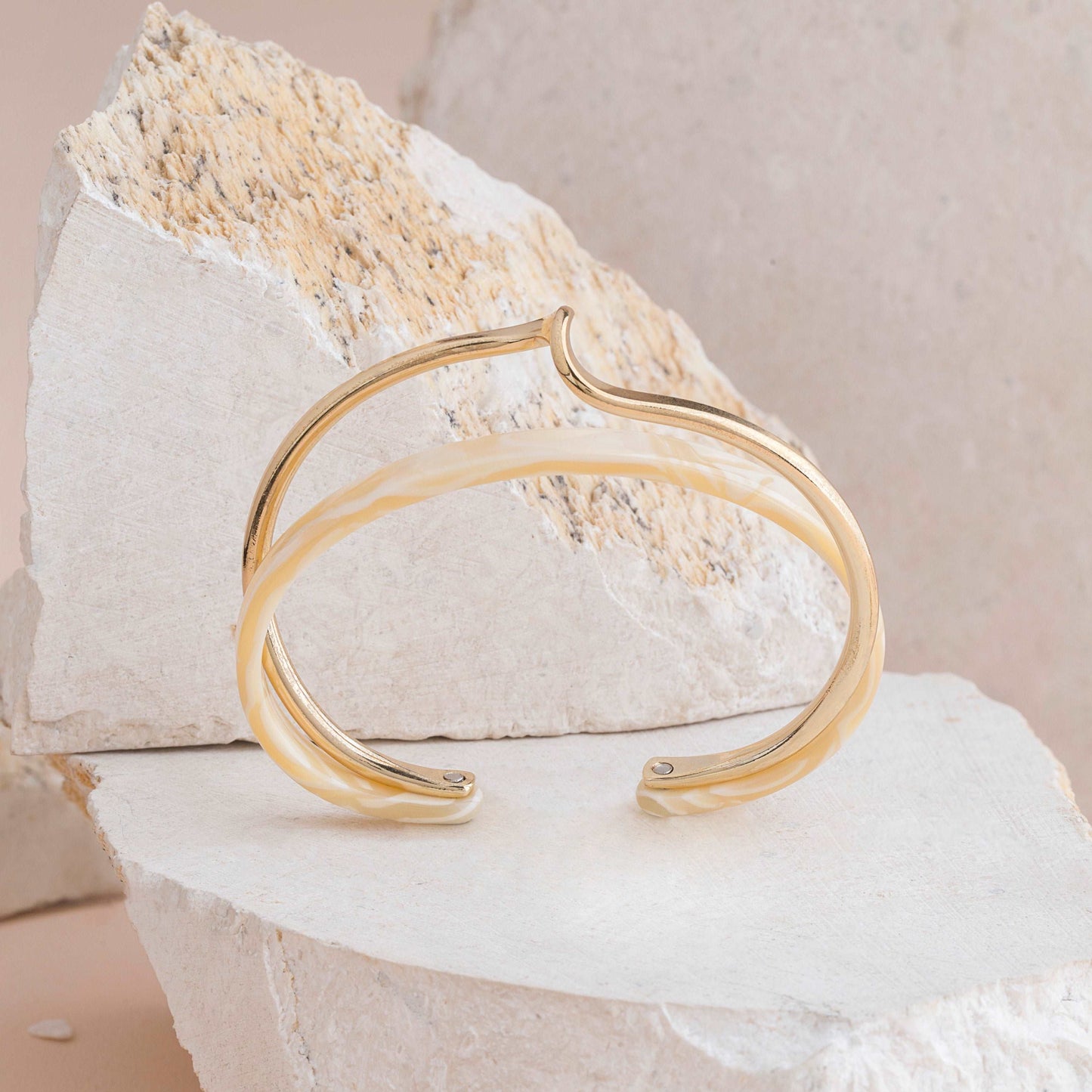 Mytilus Cuff Bracelet - Enamoux