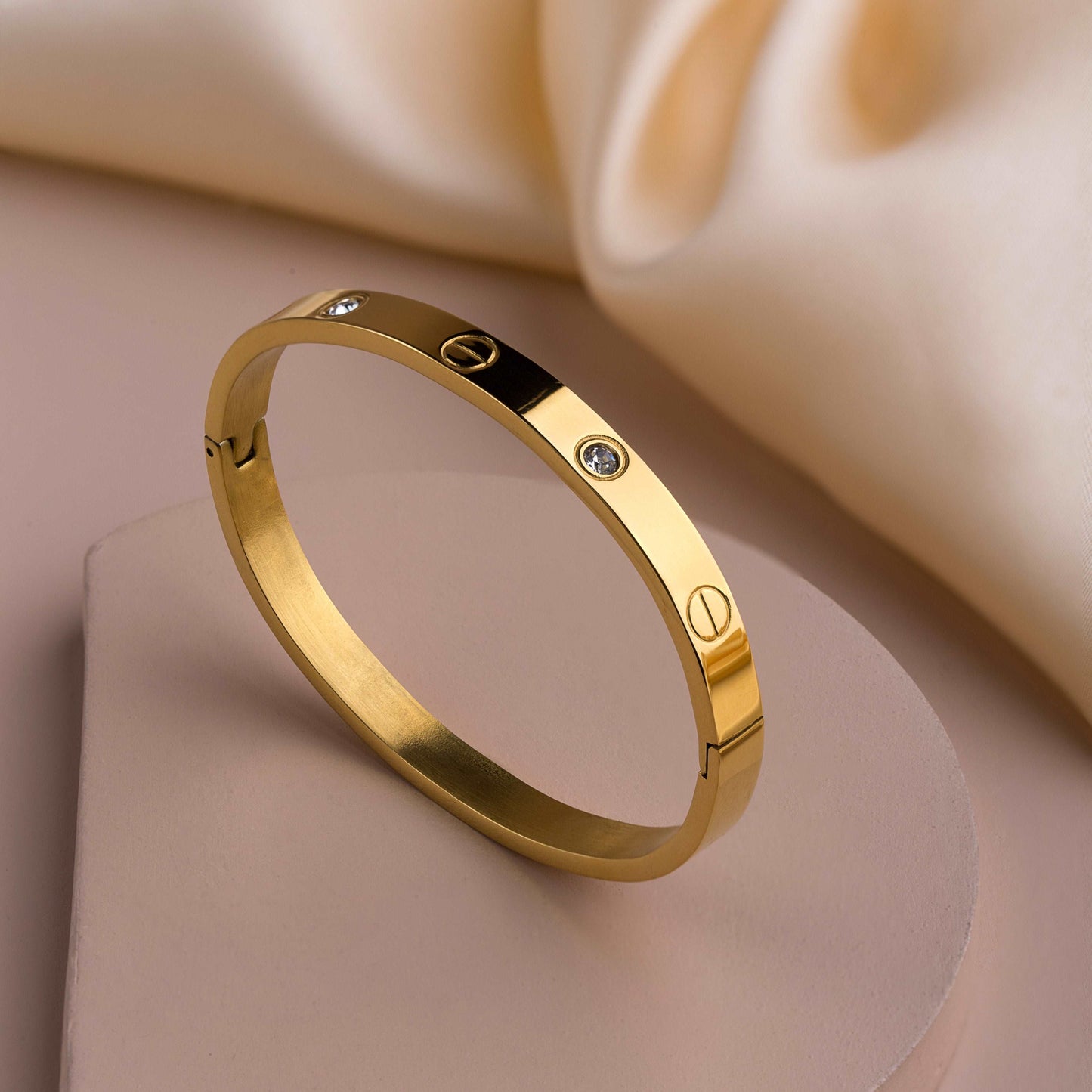 Vivacious Bangle - Enamoux