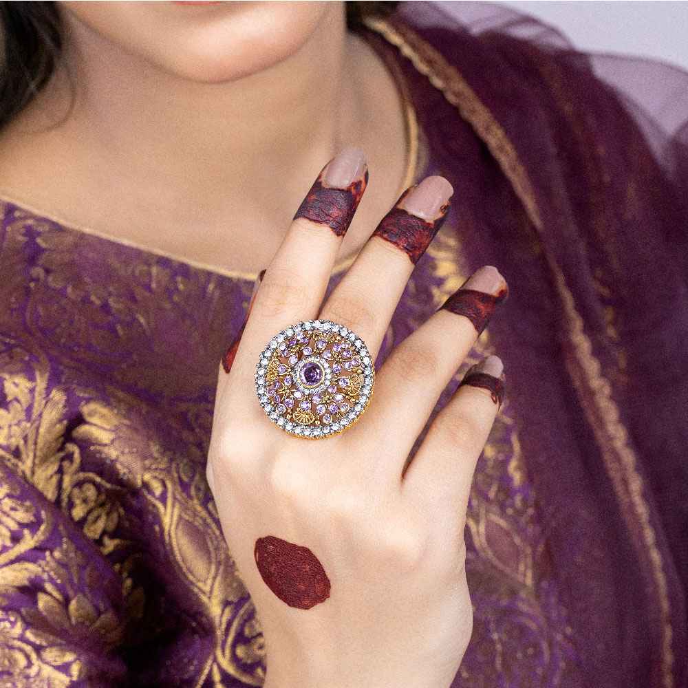 medallion zircon ring