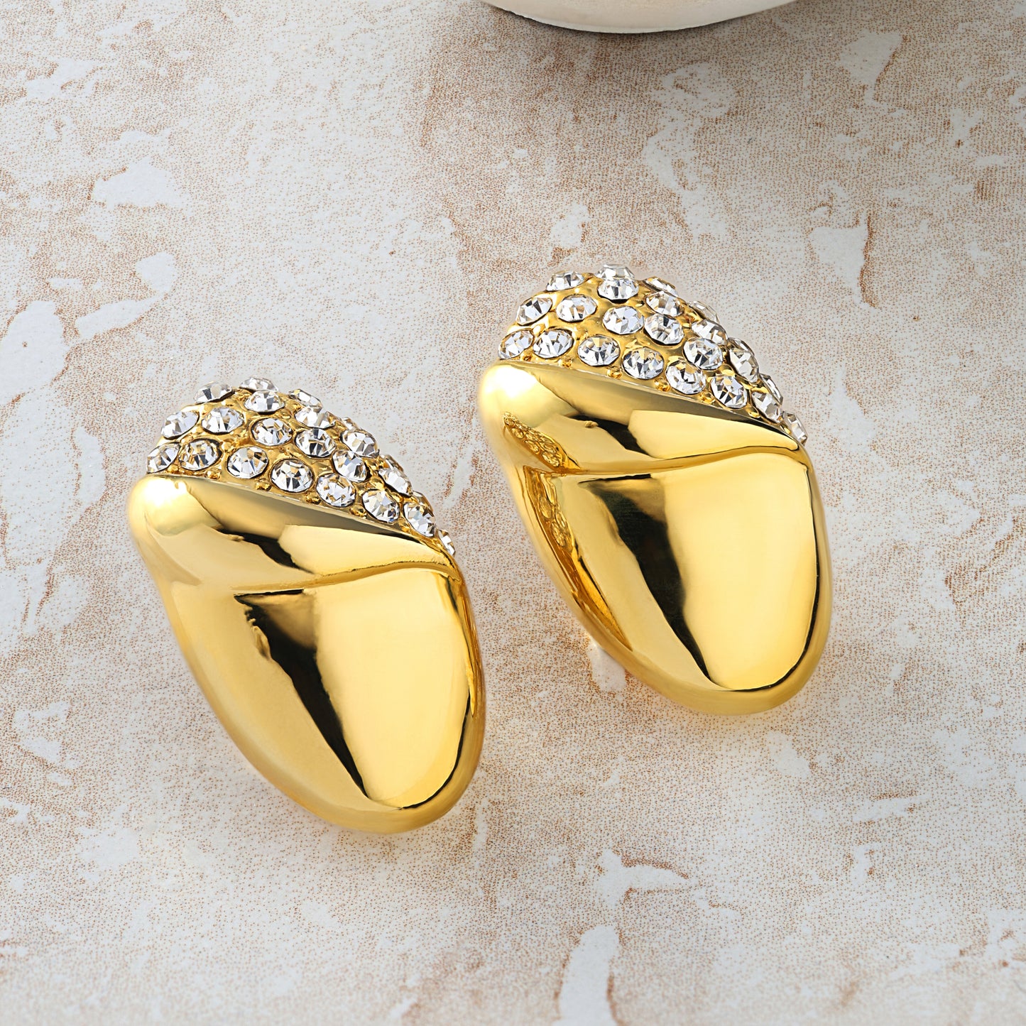acorn_gold_studs_women