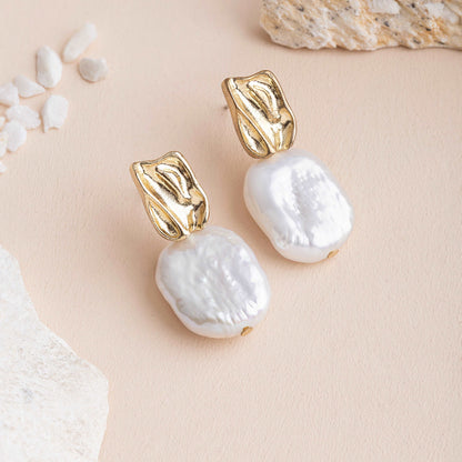 Aquatic Pearl Earrings - Enamoux