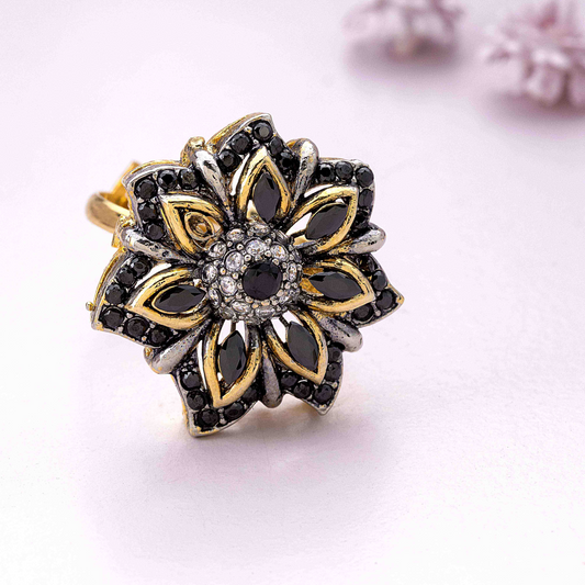 Noir Flower Ring