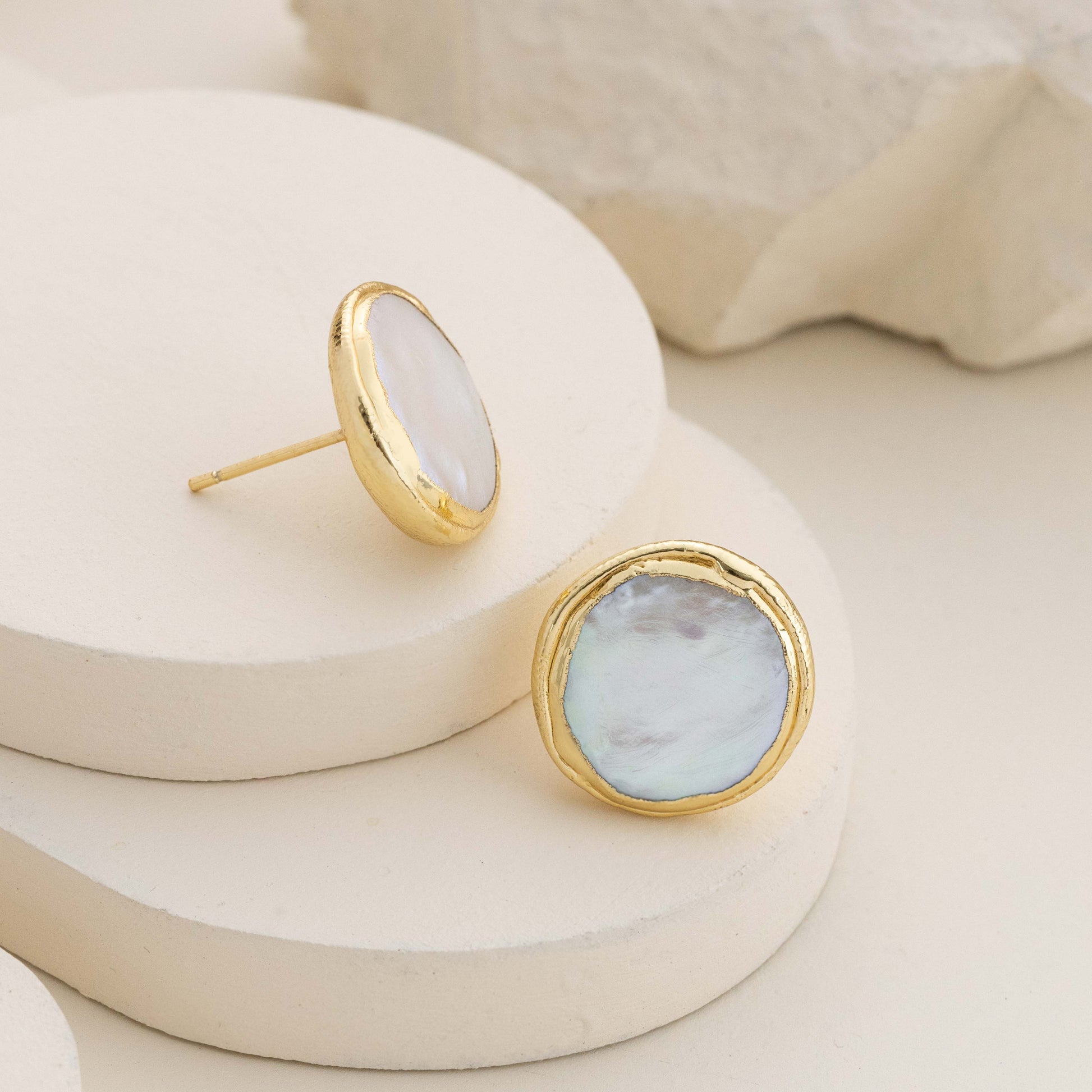 Nautica pearl stud earrings - enamoux