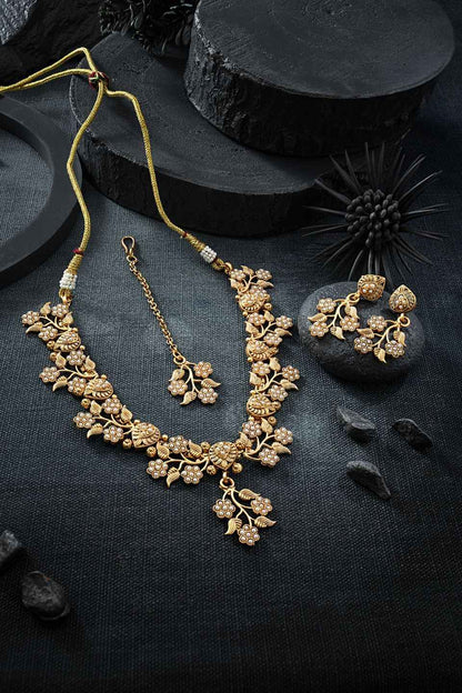 Riwaaz - Rajwadi Choker Necklace Set