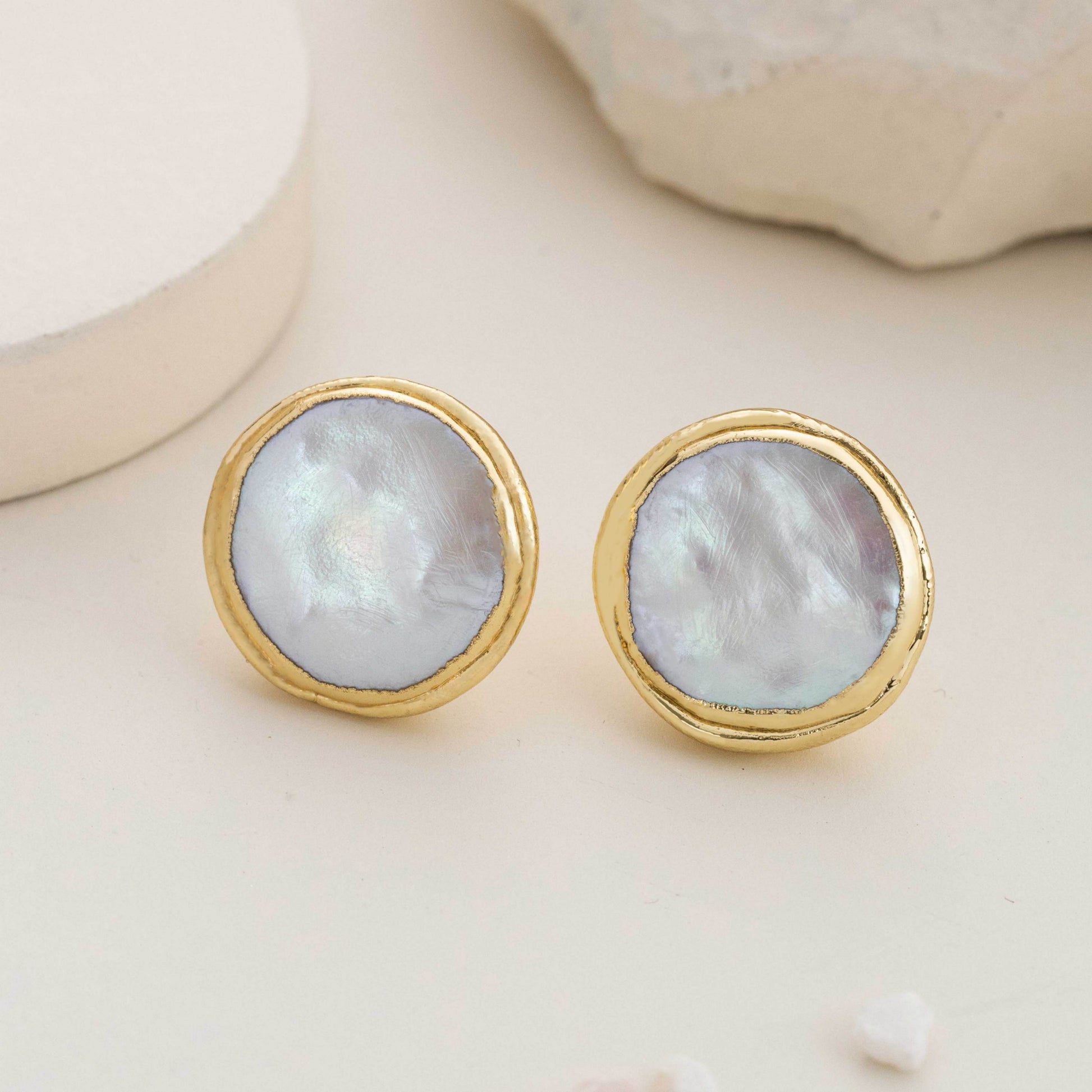 Nautica pearl stud earrings - enamoux