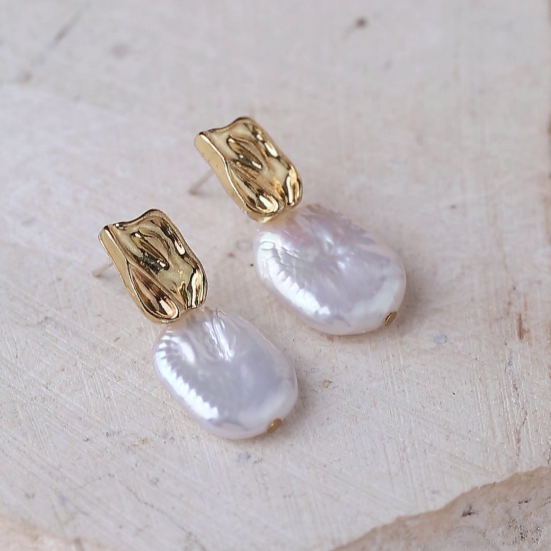 AquaticPearlEarrings